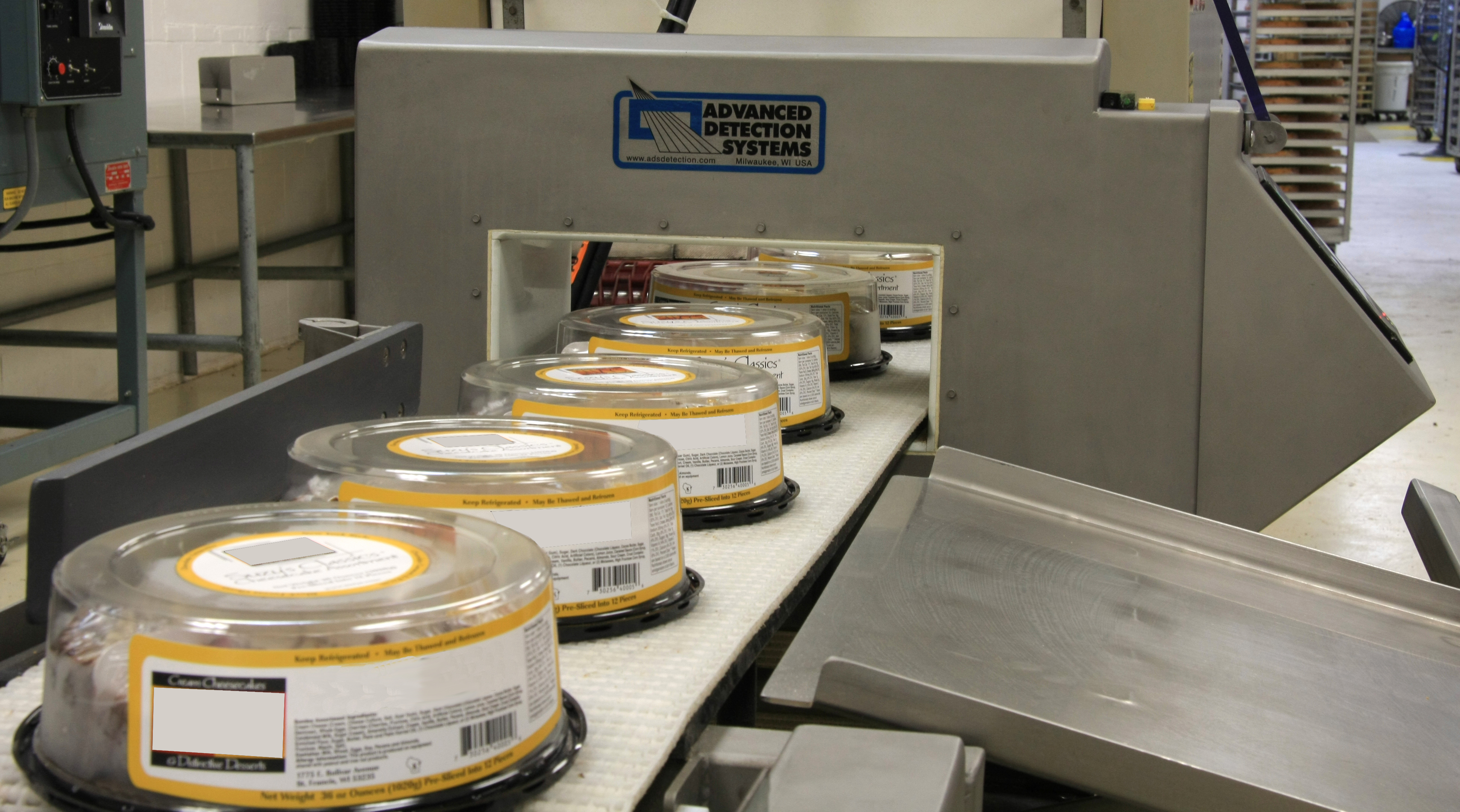 ProScan Conveyor with Cakes